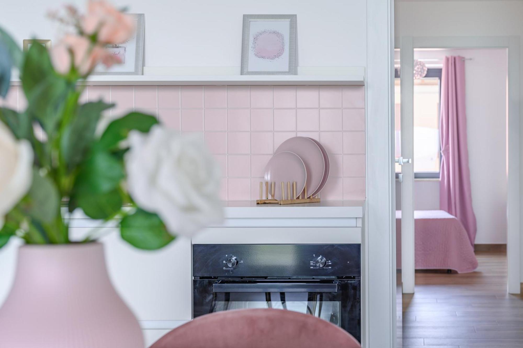 Casa Vacanze Maddalena - Palazzetto Sul Lago - Diamante Rosa 마르타 외부 사진