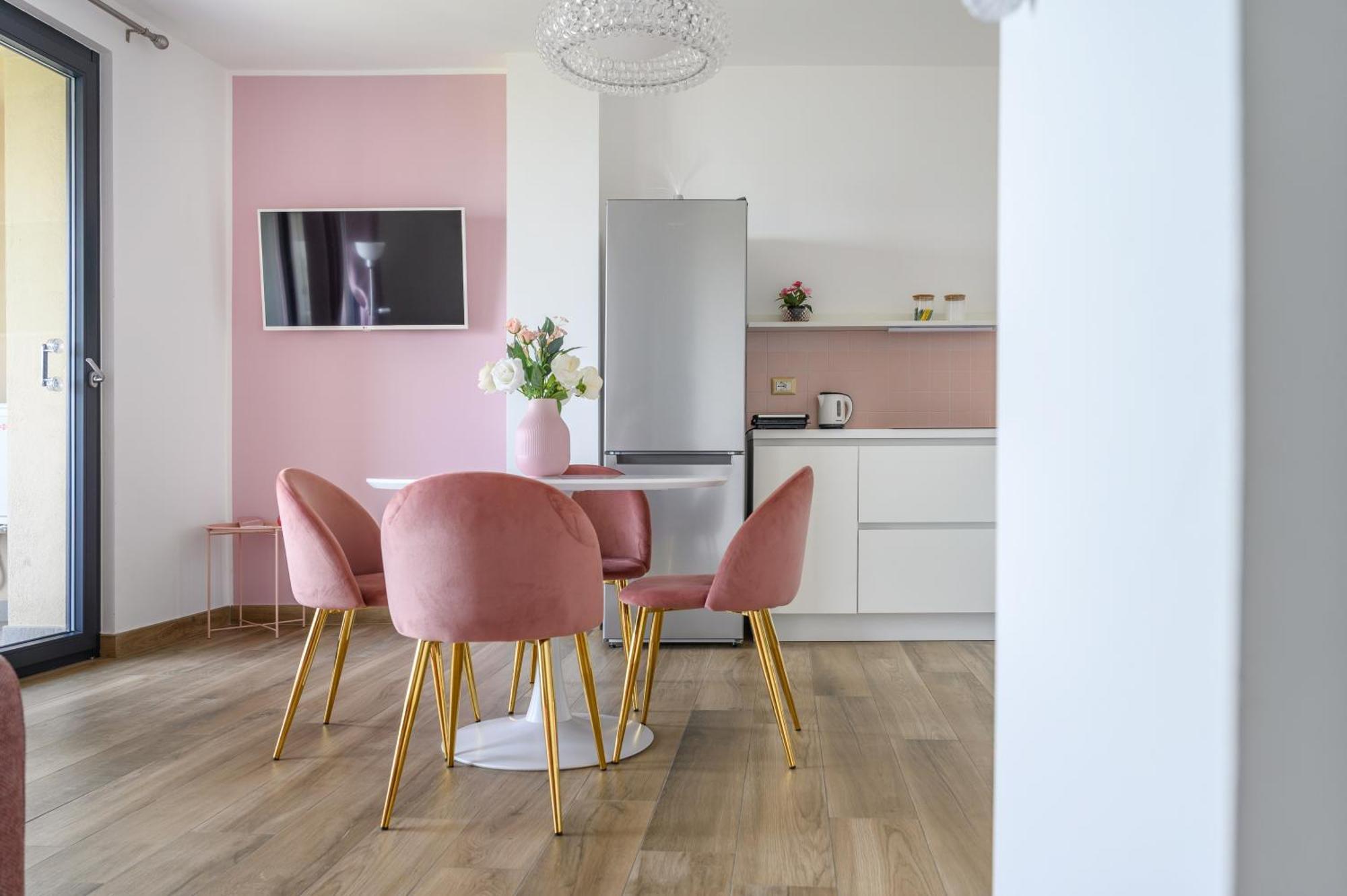 Casa Vacanze Maddalena - Palazzetto Sul Lago - Diamante Rosa 마르타 외부 사진