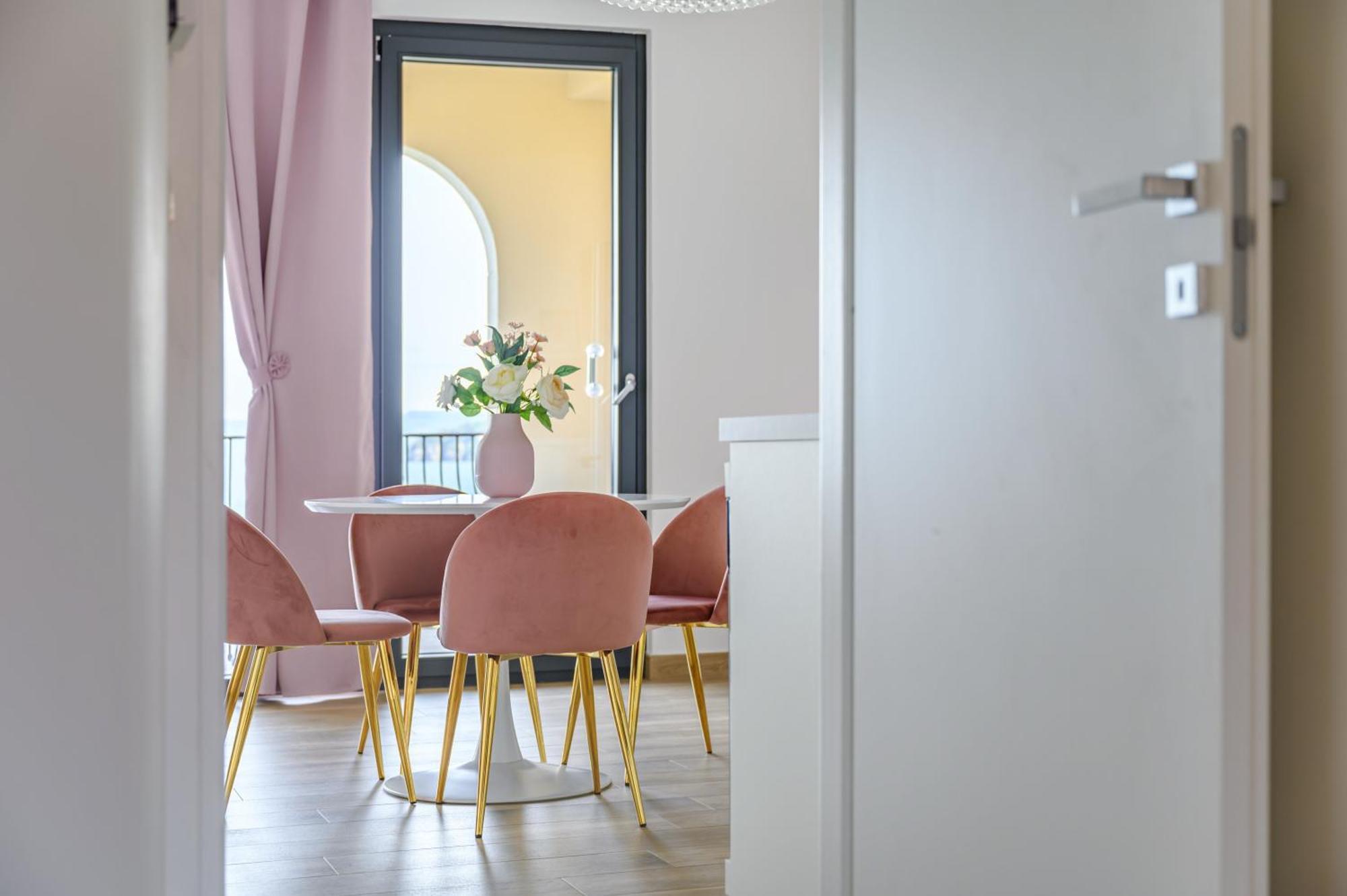 Casa Vacanze Maddalena - Palazzetto Sul Lago - Diamante Rosa 마르타 외부 사진